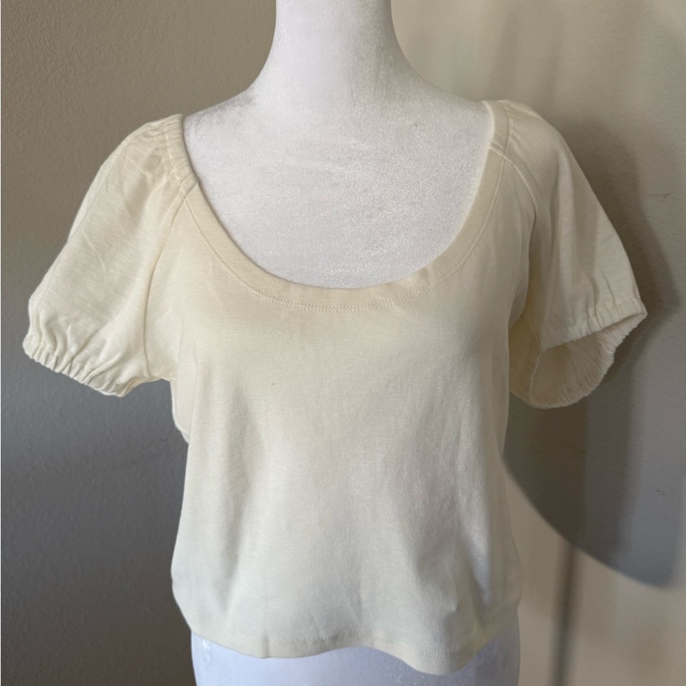Banana Republic Cream Scoop Neck Crop Top